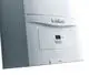 Vaillant Gas-Wandheizgerät mit digitalem Display, temperaturgesteuert, in weißen Gehäuse. Geräteoberfläche glatt und unauffällig, montiert an einer Wand.